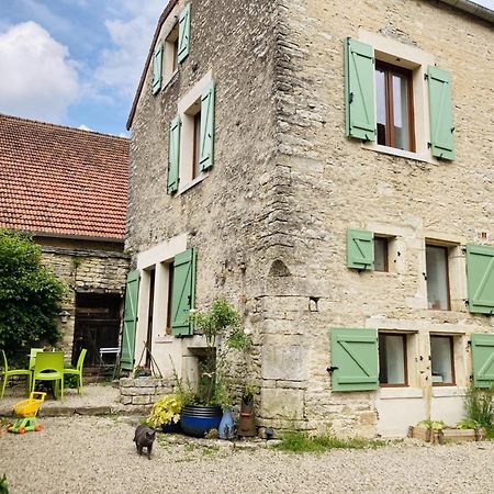 Rue De La Tour Du Pin Villa Fontaine-Française Exterior foto